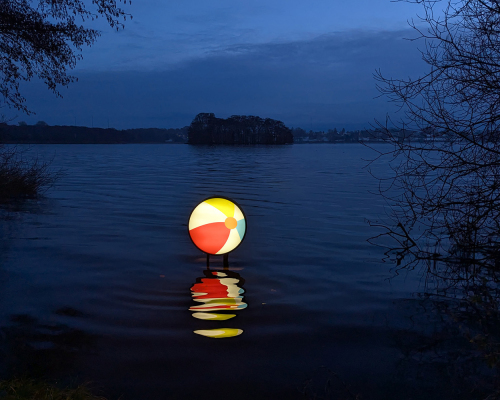 “In Shallow Water” Temporary installation for the exhibition “New Light” at Sophienholm, Kgs. Lyngby, 2024. Light sign, backlight print and LED.